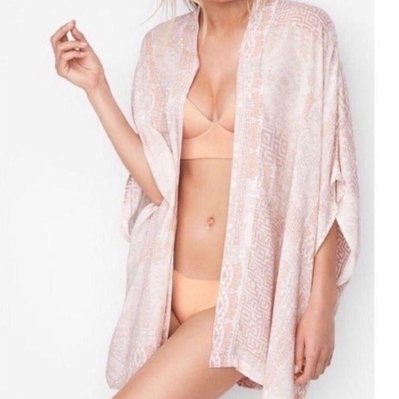 Victoria's Secret Kimono coverup light pink women’s size One SIZE NEW - Picture 1 of 10